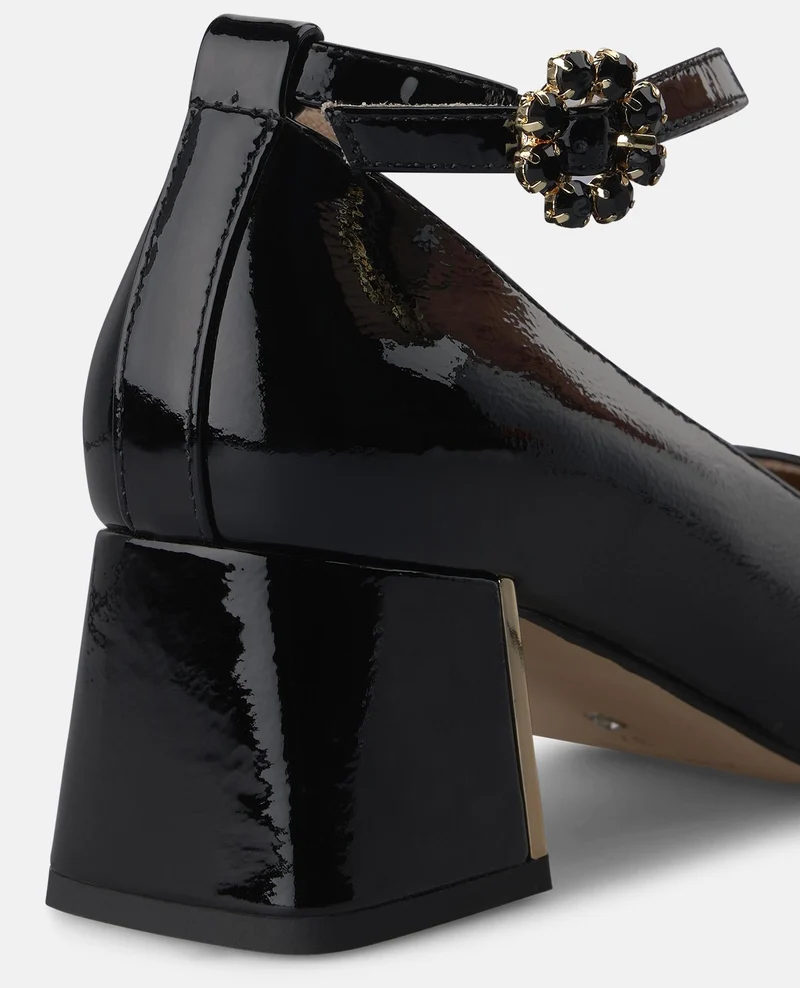 ZAPATO CHAROL CON PULSERA