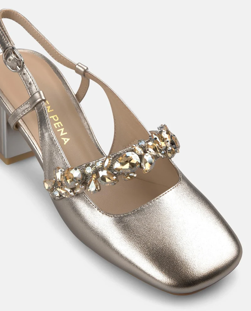 ZAPATO DESTALONADO TIRA CON JOYA
