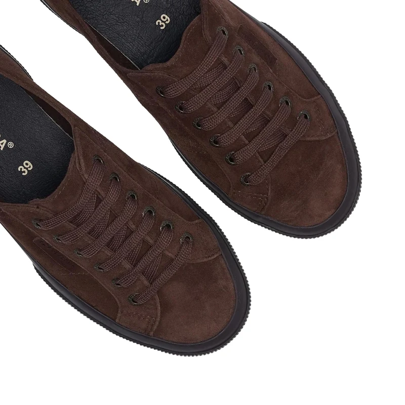 Zapatilla serraje marrón 2750SUEDE Superga