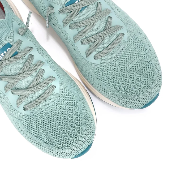 Deportiva verde agua CUE Walk in Pitas