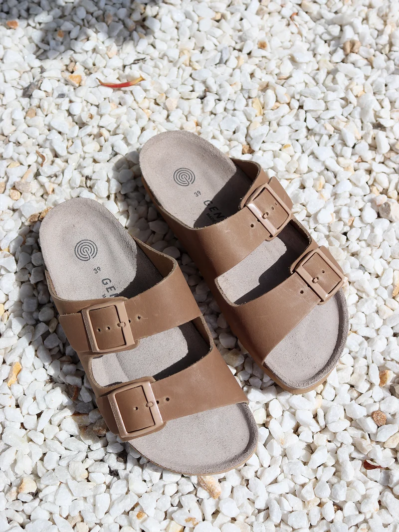 HAWAII OILED LEATHER CLAY UNISEX