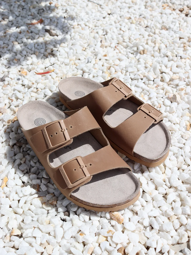HAWAII OILED LEATHER CLAY UNISEX