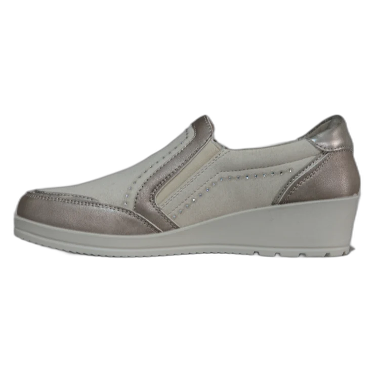 MUJER COMODO DEPORTIVO BEIGE