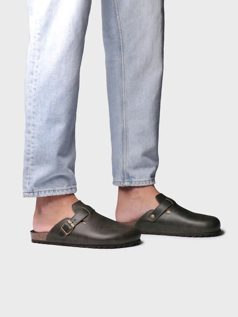 Zueco cerrado en piel para hombre | GORKA