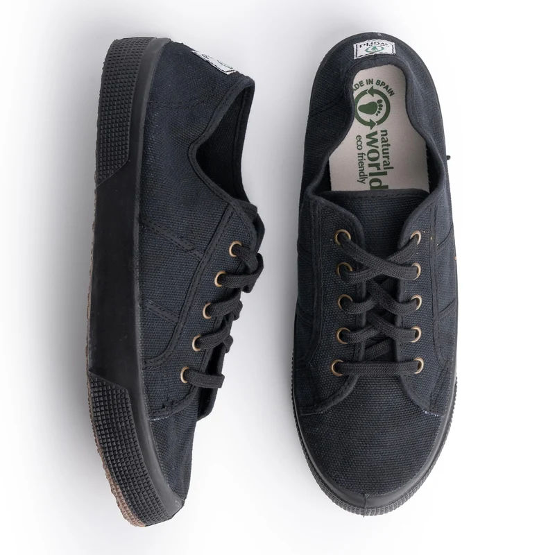 Zapatilla negra 901 Natural World