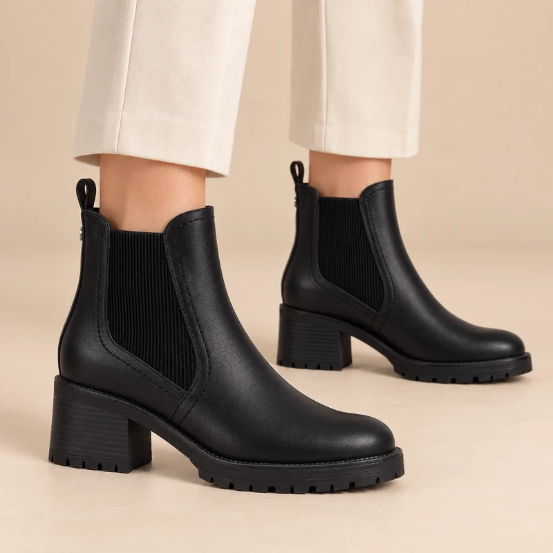MUJER BOTIN MEDIO LUNA