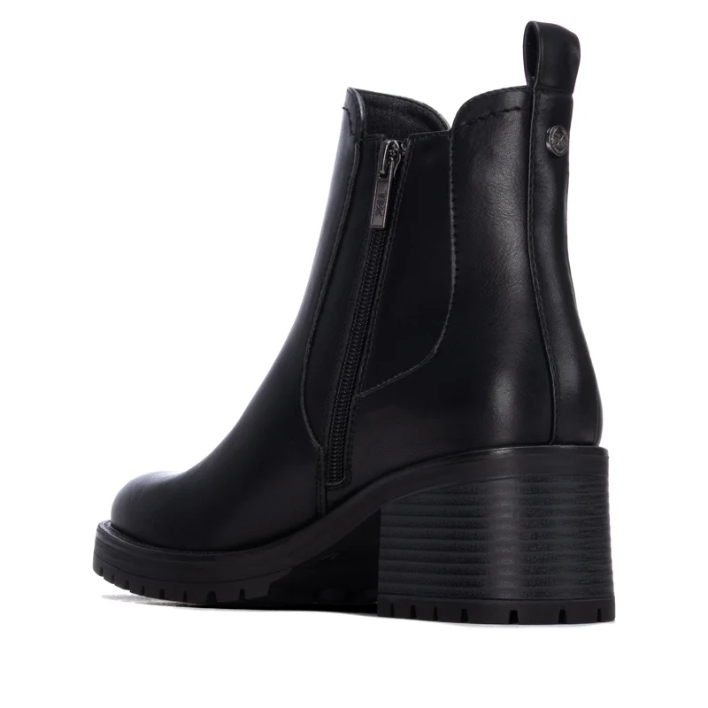 MUJER BOTIN MEDIO LUNA