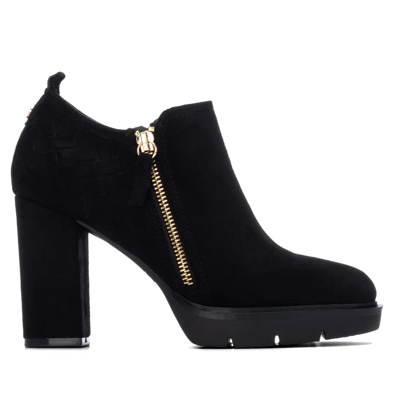 MUJER BOTIN MEDIO LUNA
