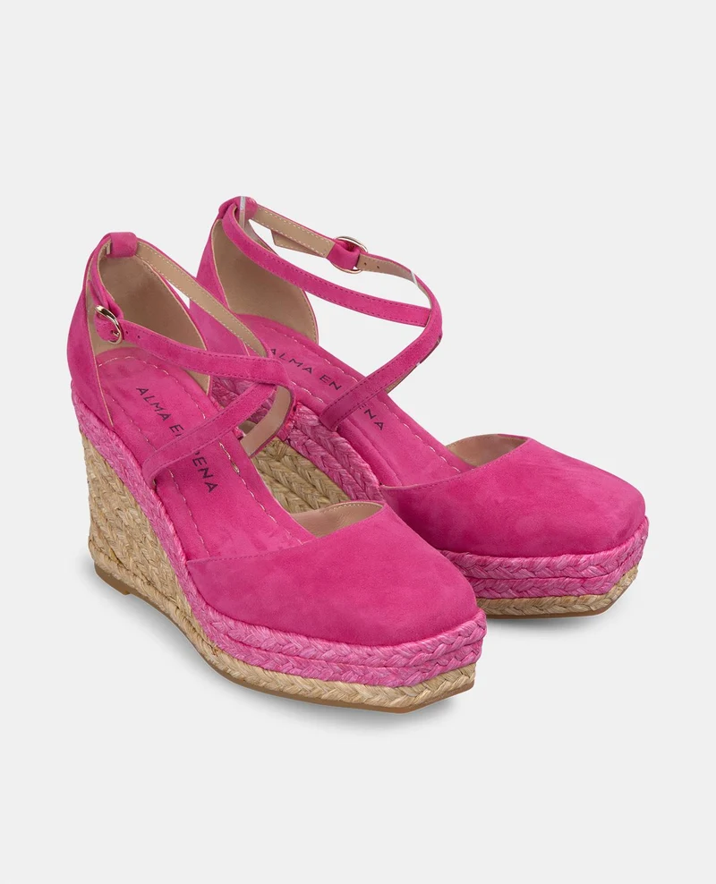 CUÑAS DE PIEL ENTRELAZADAS