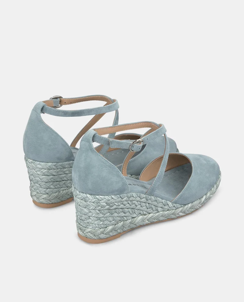 ZAPATO CUÑA TIRAS CRUZADAS