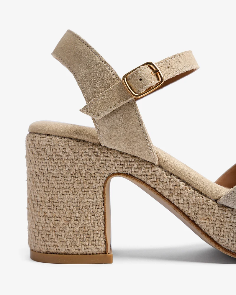 Sandalia Daira Serraje Beige