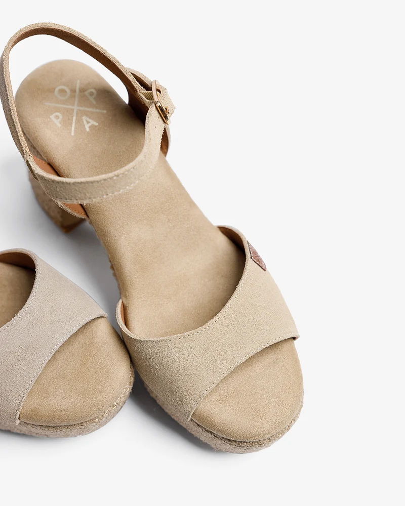 Sandalia Daira Serraje Beige