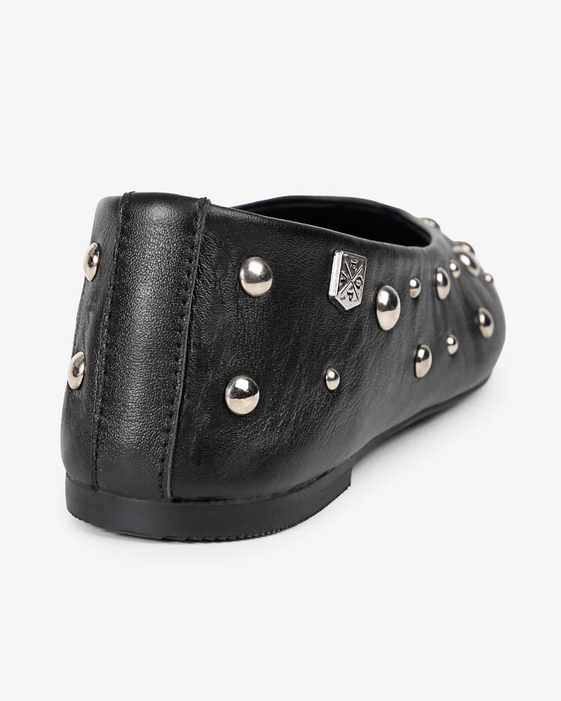 Bailarina de Piel Negra con Tachuelas Etoile
