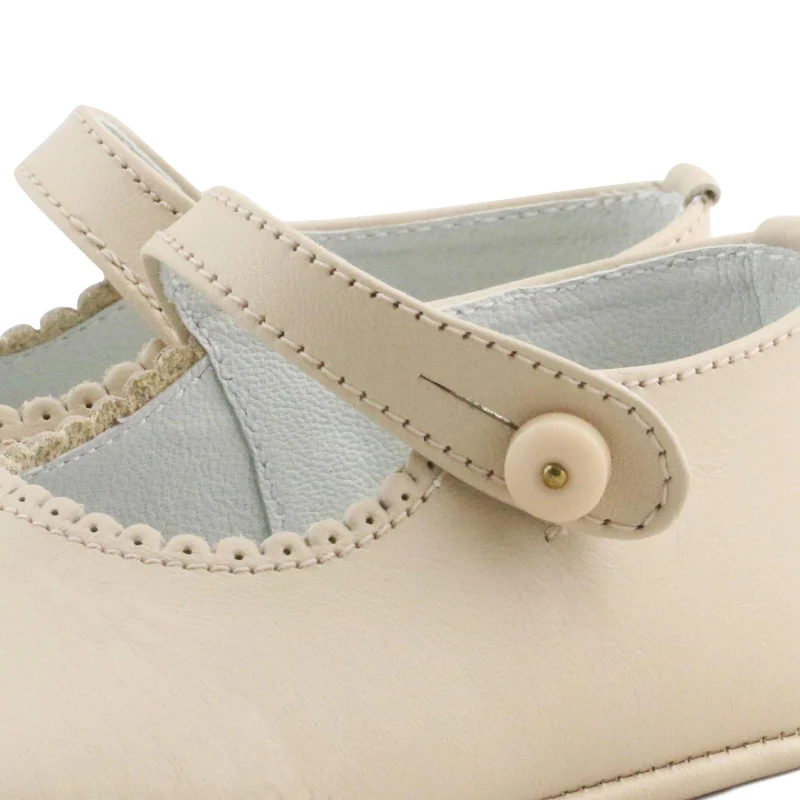 Mercedita beige oscuro SP115 Jeromín