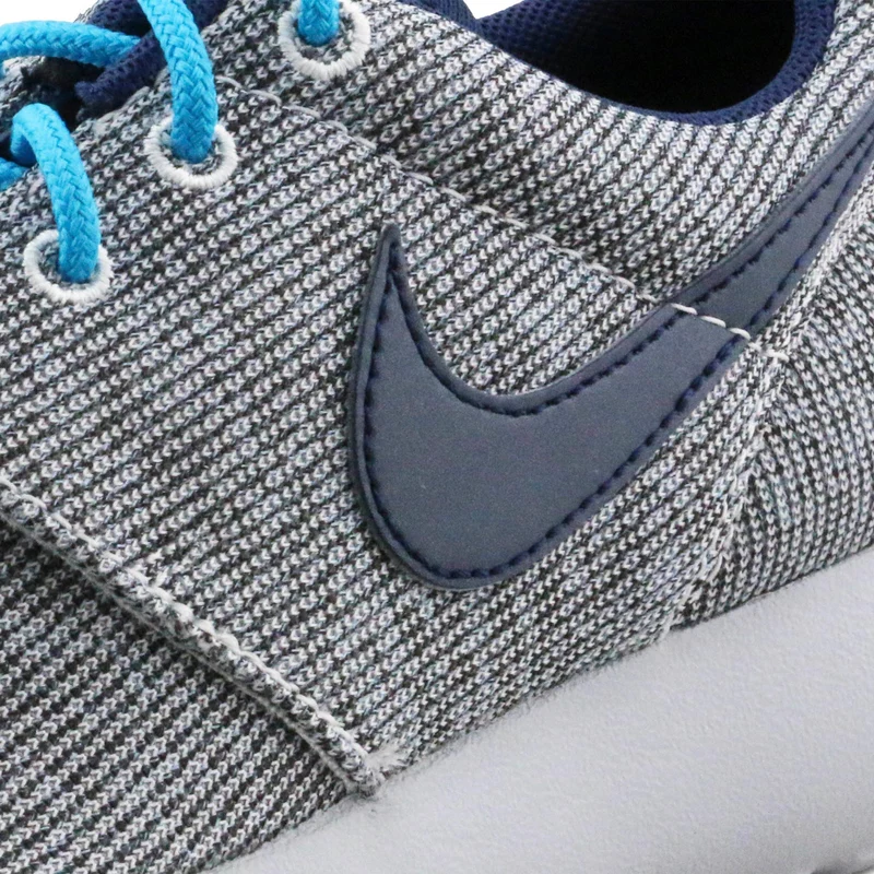 Deportiva gris ROSHERUN Nike