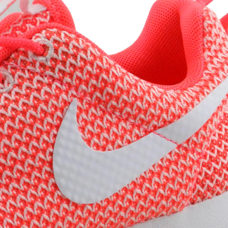 Deportiva naranja ROSHERUN Nike
