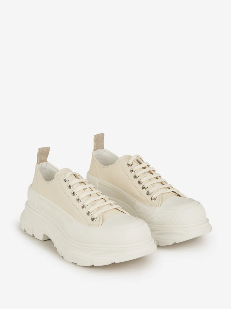 Sneakers Tread Sick