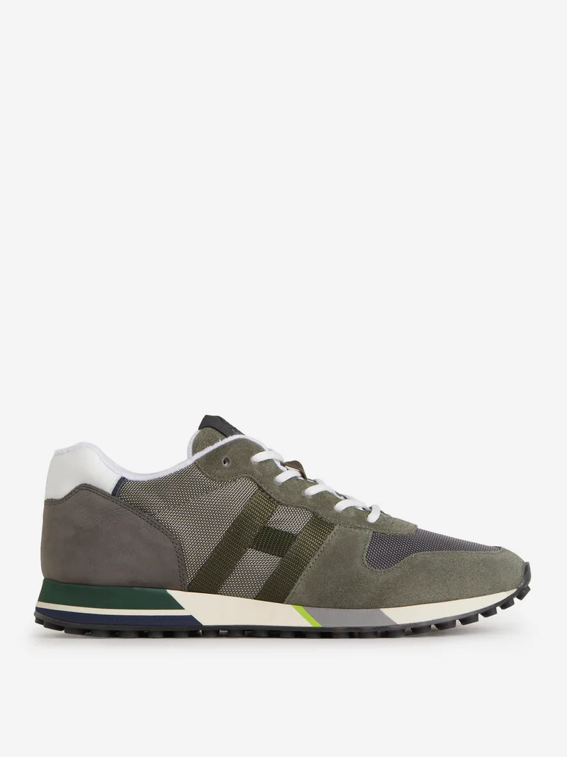 Sneakers H383