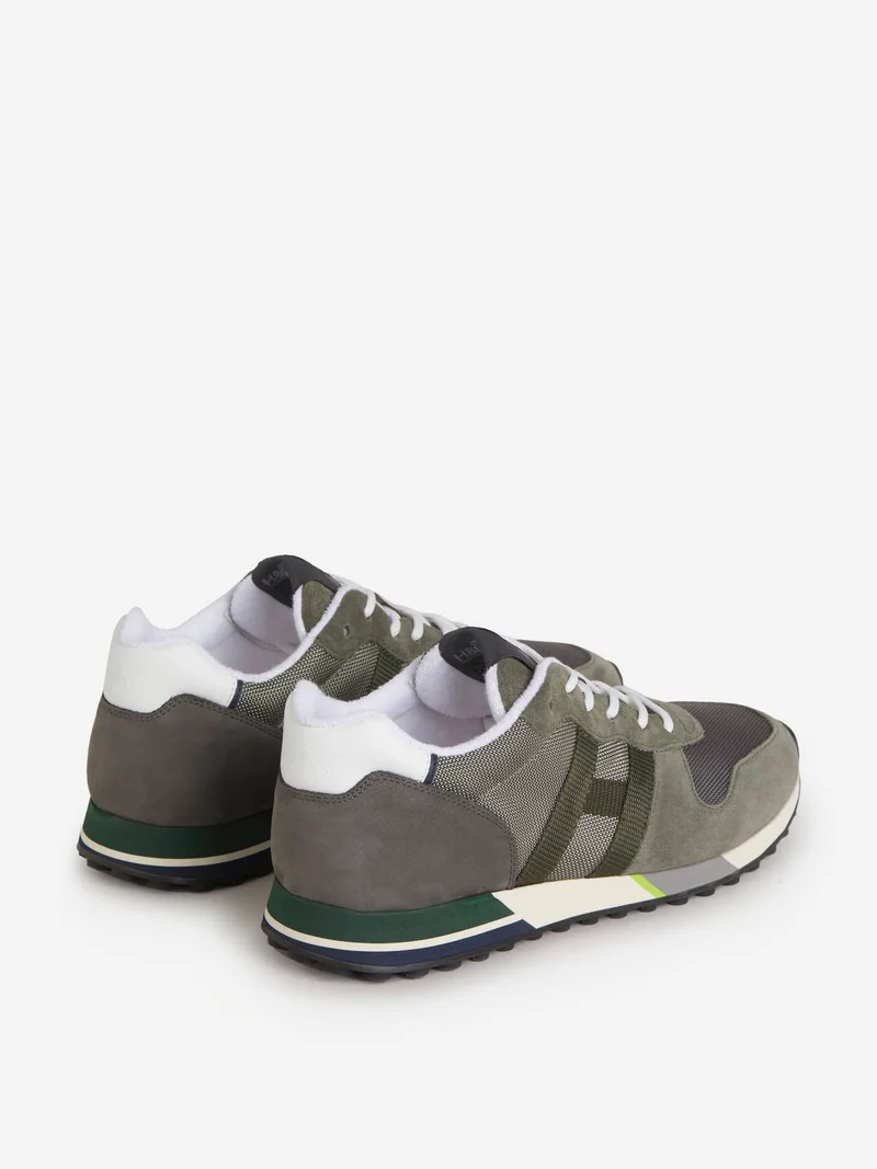 Sneakers H383