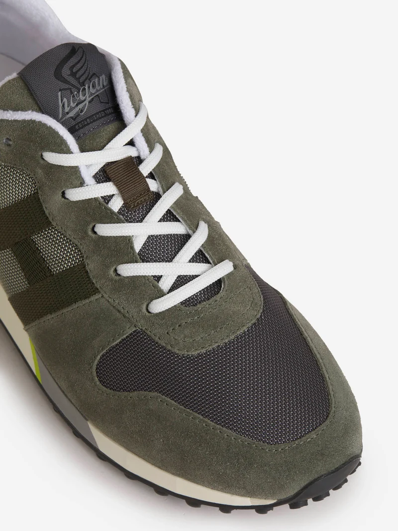 Sneakers H383