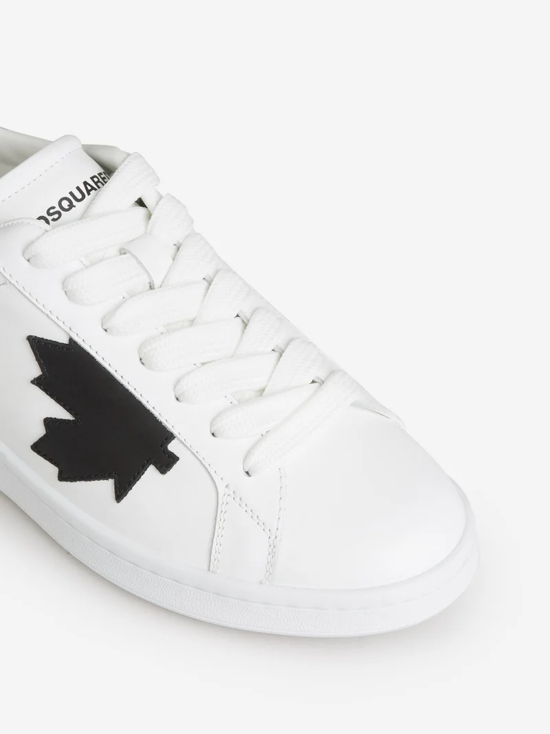 Sneakers The Canadian
