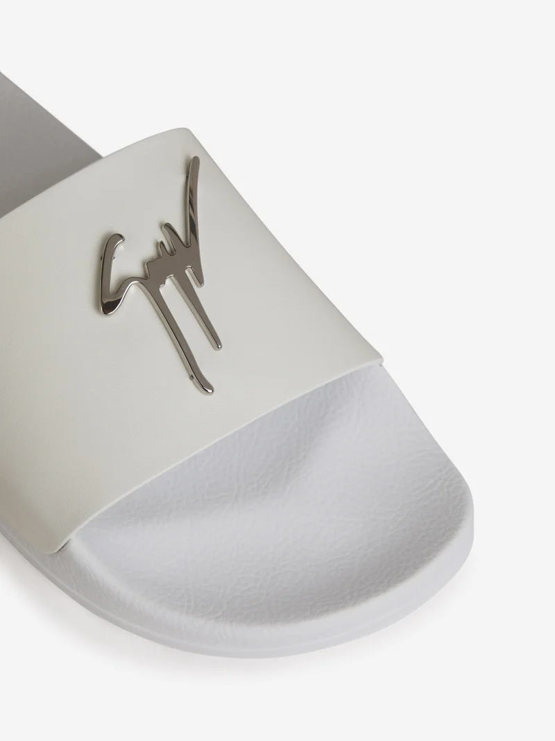 Sandalias Brett Logo