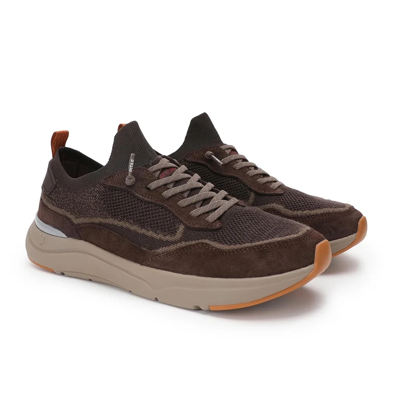 Deportiva marrón TUI Walk in Pitas