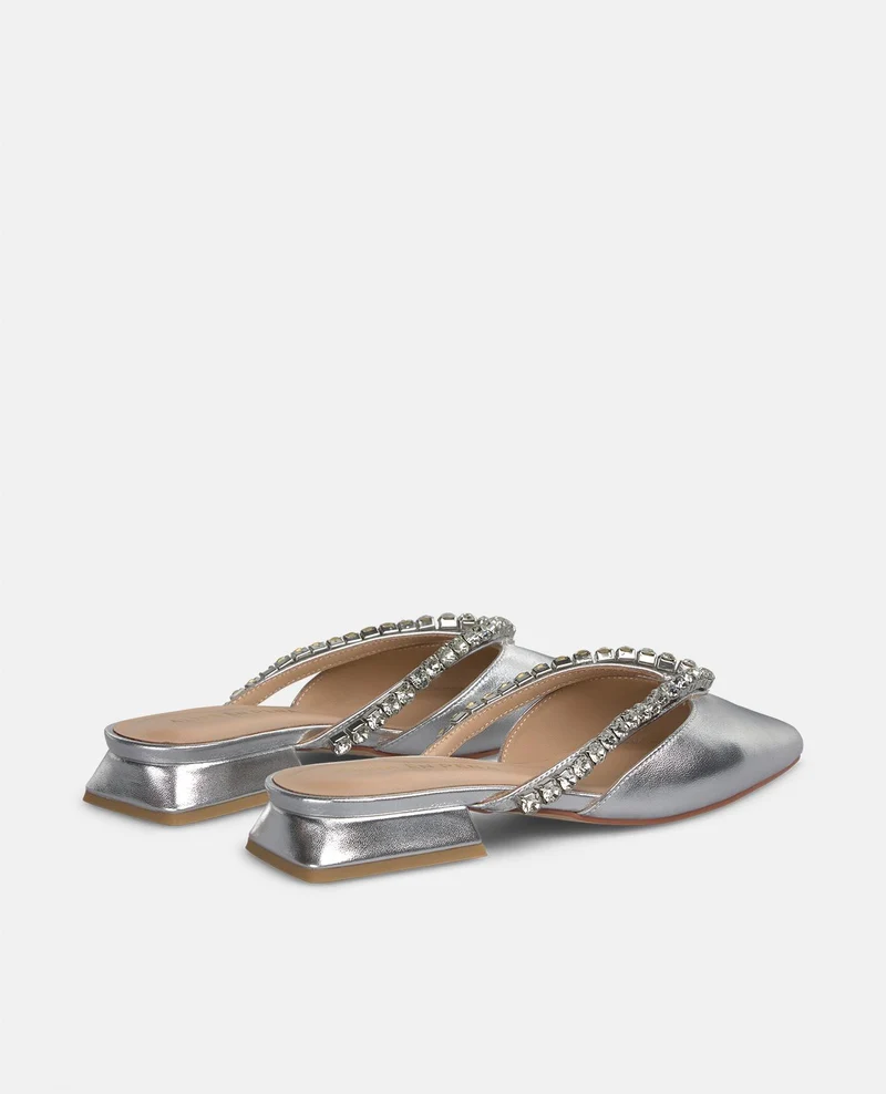 ZAPATO PLANO CON TIRAS