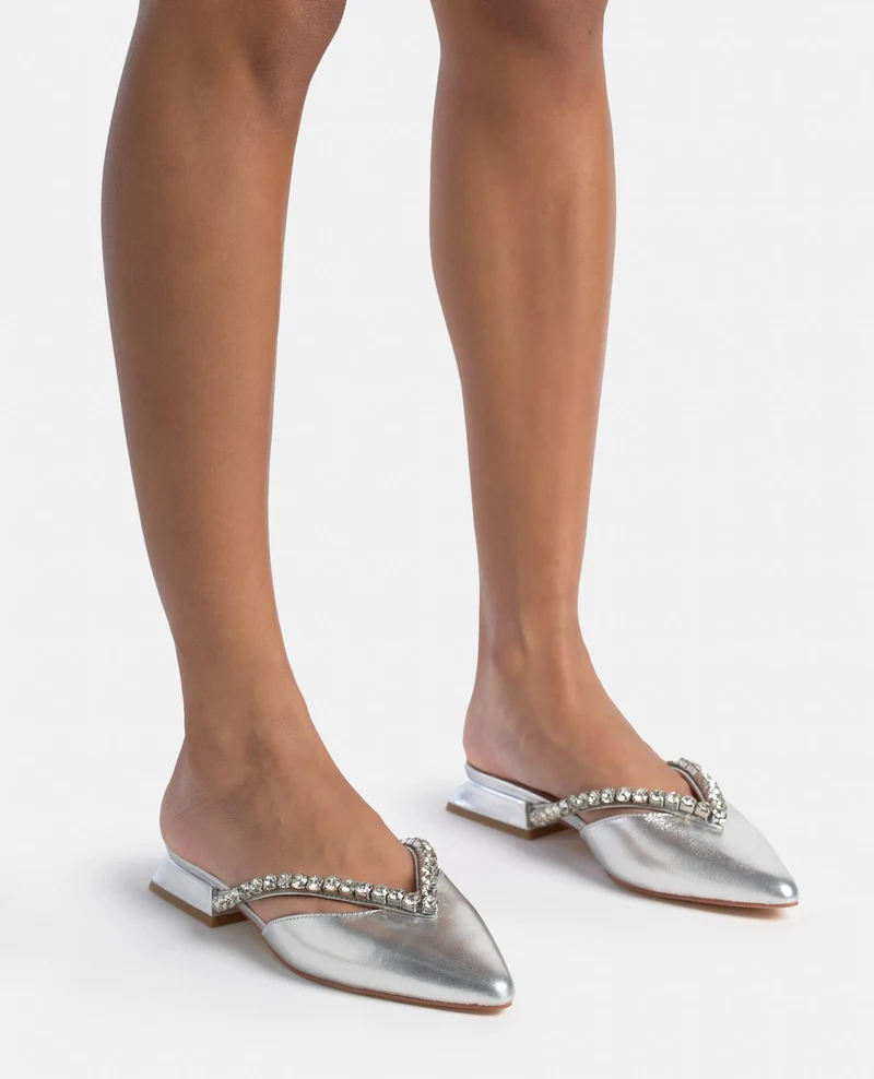 ZAPATO PLANO CON TIRAS