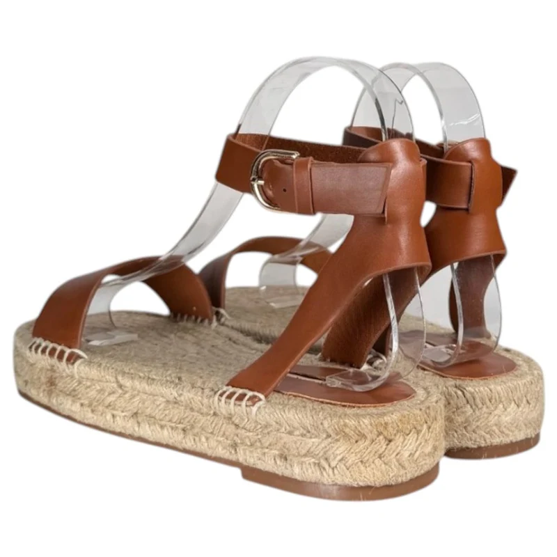 Sandalias Corina Plataforma Tira M4400 Cuero