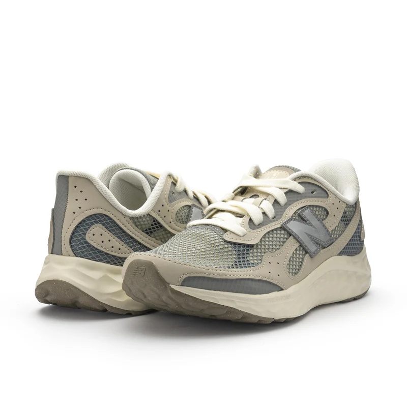Deportiva gris WARISTM4 New Balance