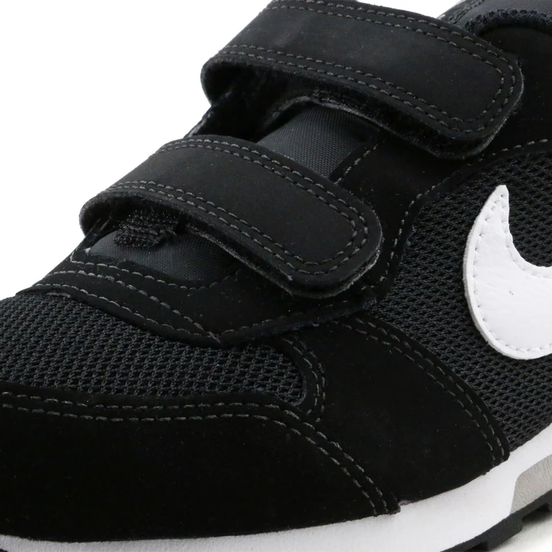Deportiva negro/blanco RUNNERVEL Nike