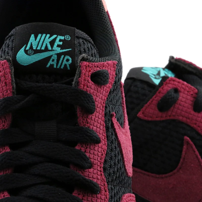 Deportiva negro/rojo AIRPEGASUS83 Nike