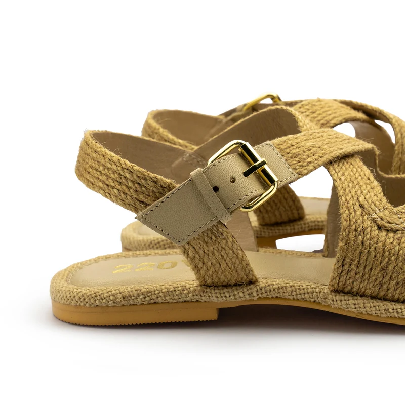 Sandalia beige AEGEA 220V