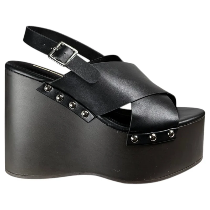 Sandalias Corina Cuña Tachas M6367 Negro