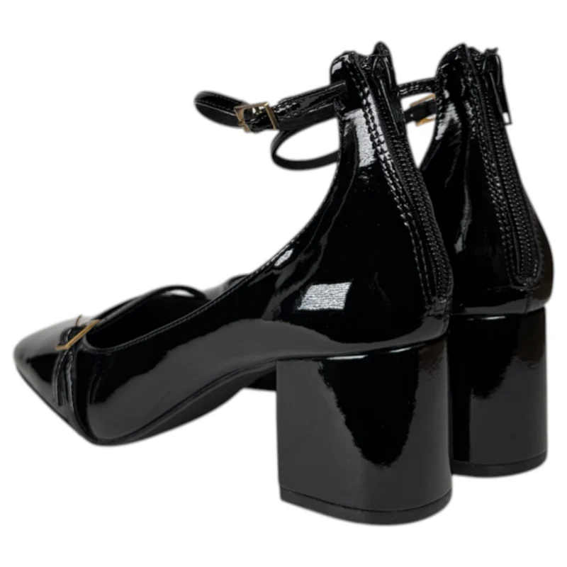 Zapatos Corina Charol Tacón M5750 Negro
