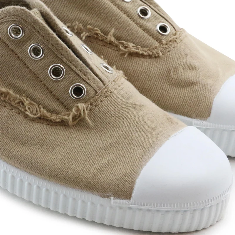 Zapatilla beige oscuro 88088 La Cadena