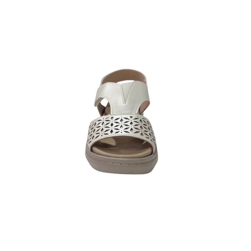 MUJER SANDALIA CUÑA PICADA FLOR BLANCO