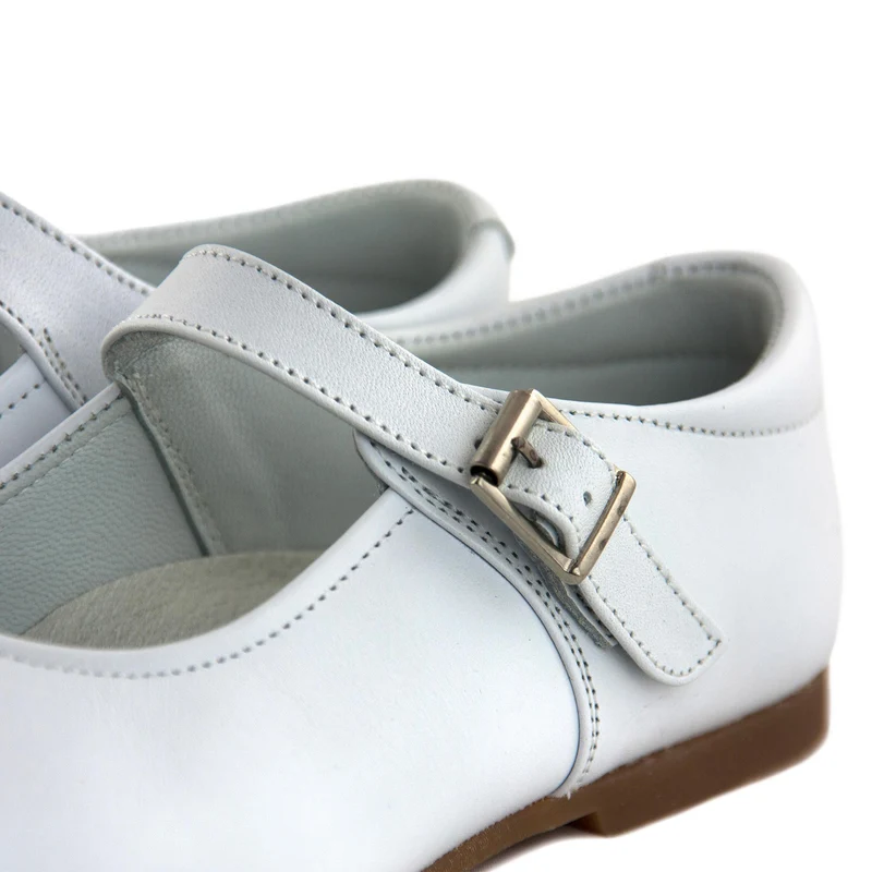 Mercedita blanca 240-02 Jeromín