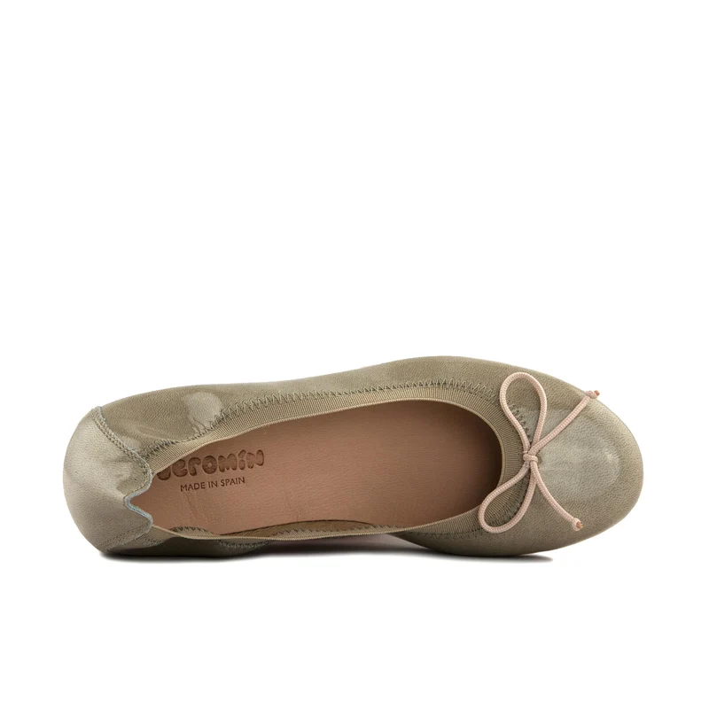 Bailarina charol beige ROLL-CH Jeromín