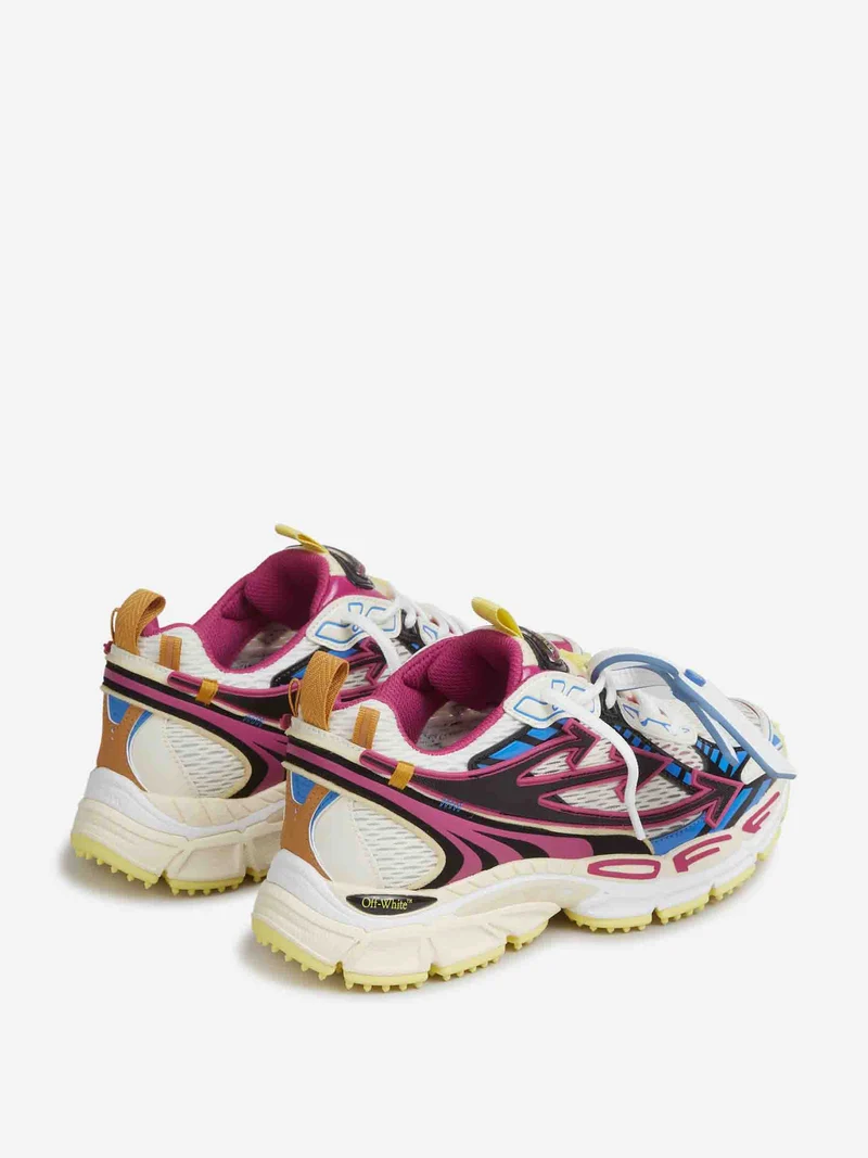 Sneakers Ow be Right Back