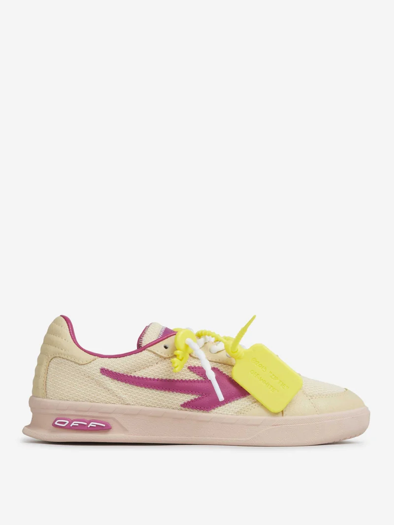 Sneakers End of Play