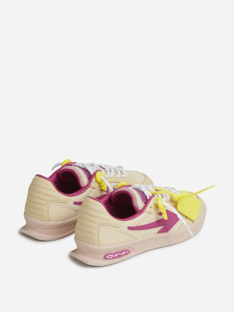 Sneakers End of Play