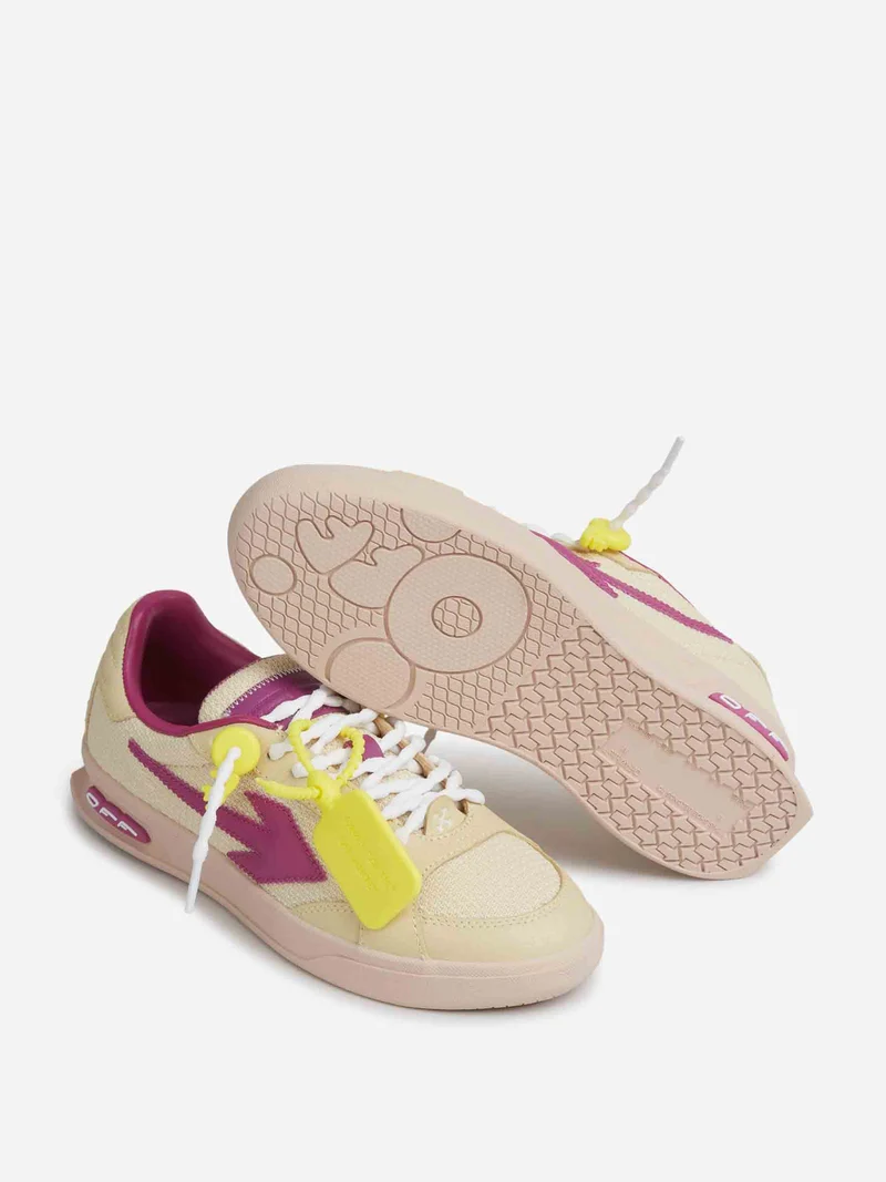 Sneakers End of Play