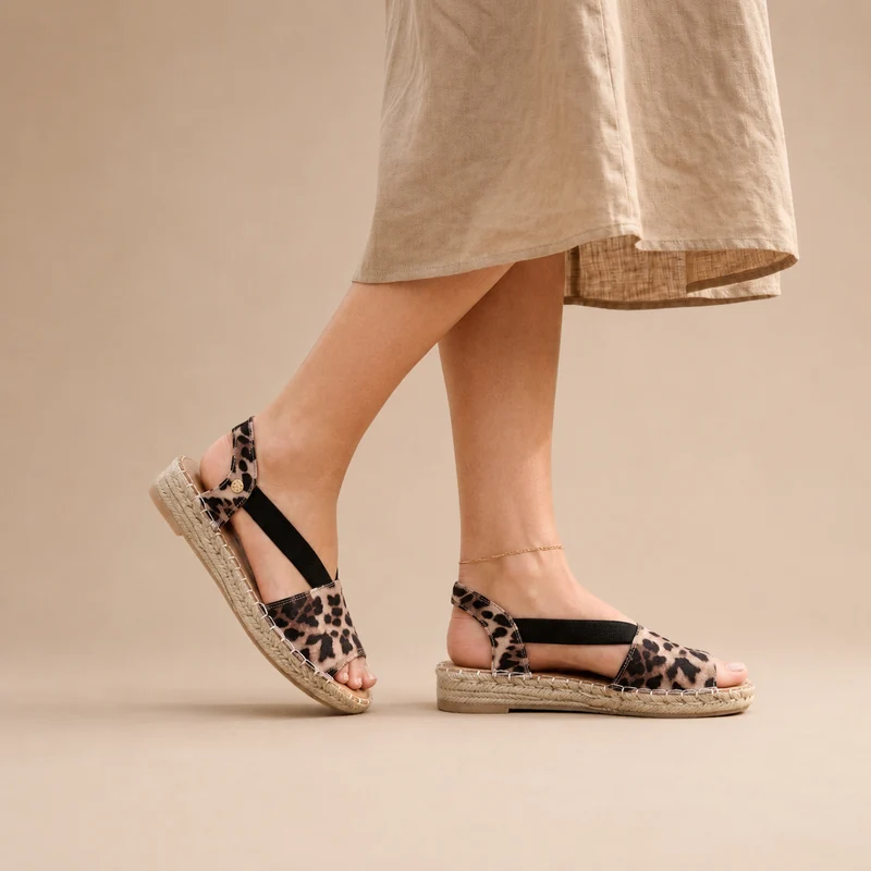 MUJER ESPARTO PLANA AMALFI PUNTERA ANIMAL PRINT