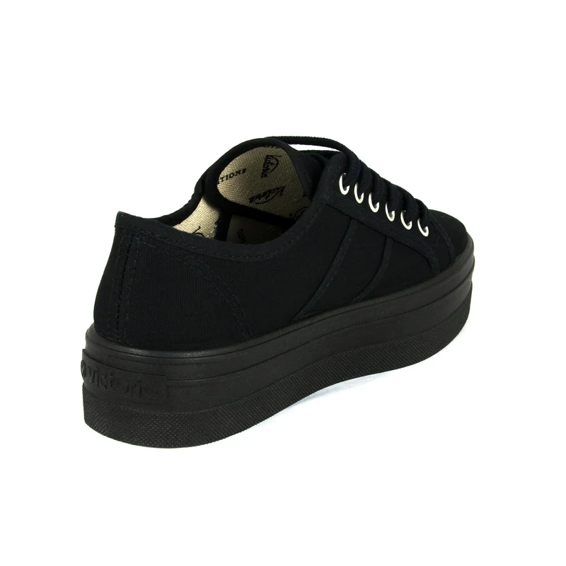 Zapatilla negra 9200 Victoria