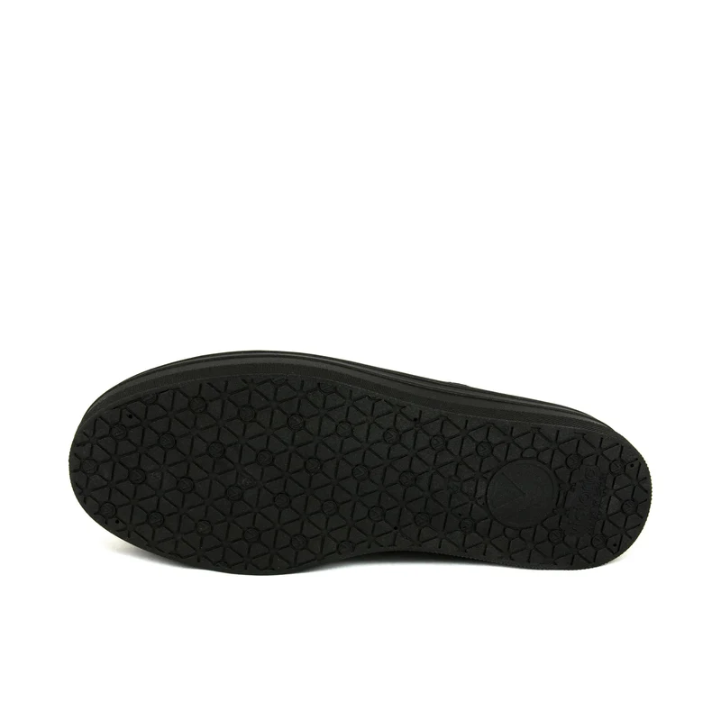 Zapatilla negra 9200 Victoria