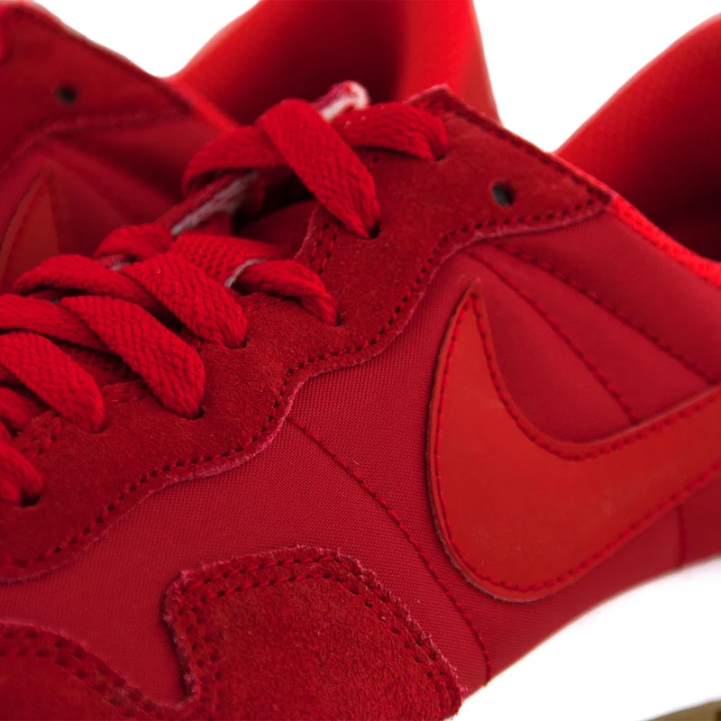 Deportiva rojo AIRPEGASUS83 Nike