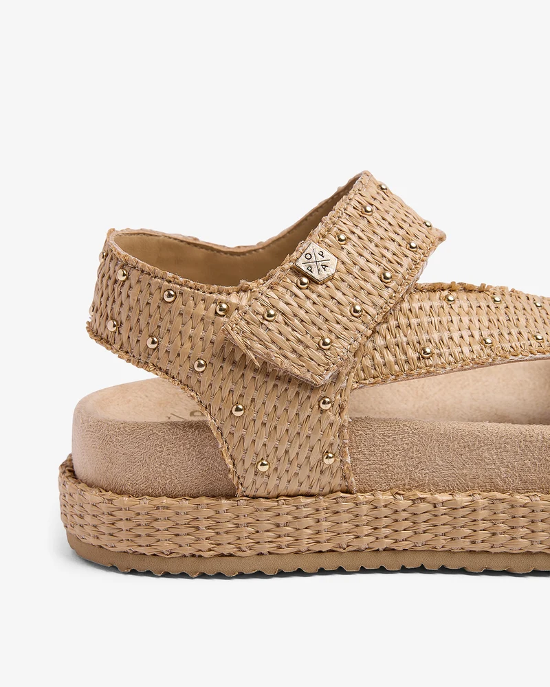 Sandalia Niana Tachuelas Rafia Beige