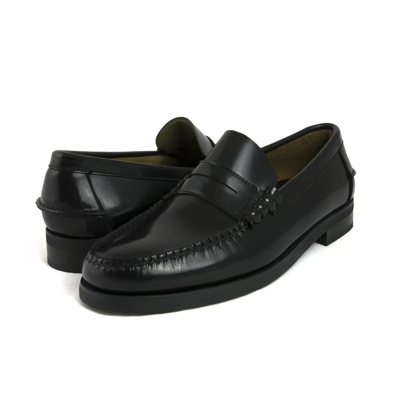 Mocasín negro 740G Jeromín